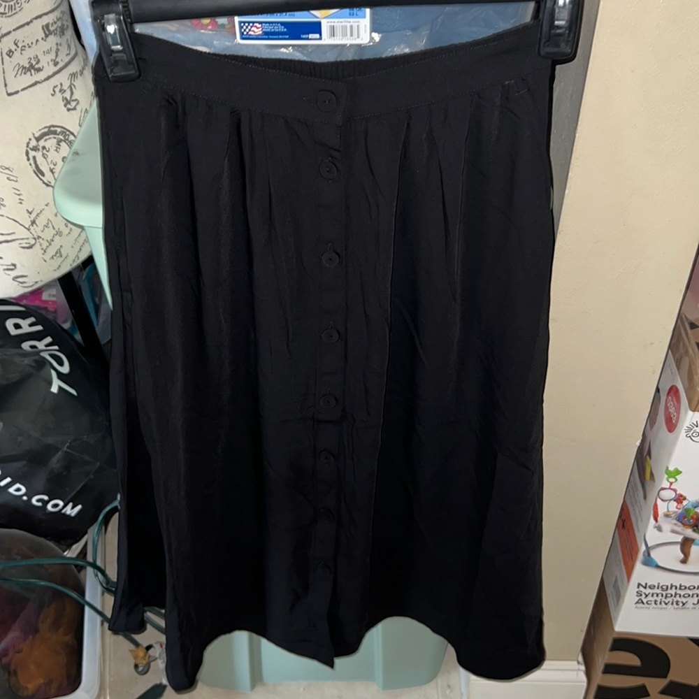 H&M black midi skirt